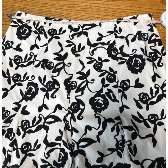 White House Black Market Womens Floral Flared Black & White Cotton Skirt Size 8 - Picture 8 of 10
